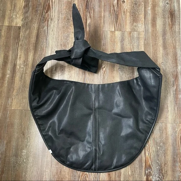 Pinedo Los Angeles Slinger Black Bag - Picture 4 of 9